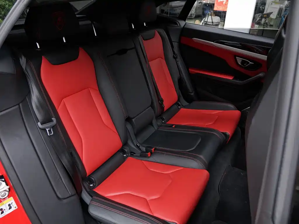 Lamborghini Urus — миниатюра 8