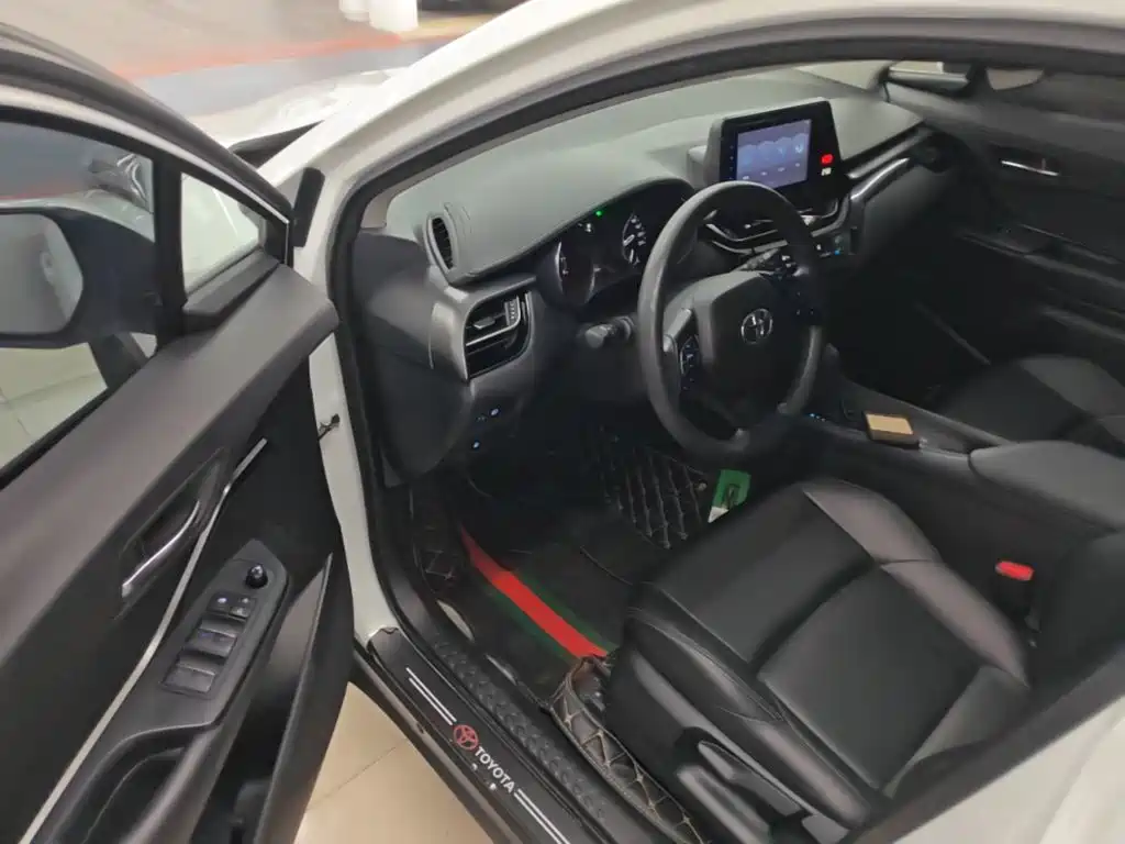 Toyota IZOA — миниатюра 16