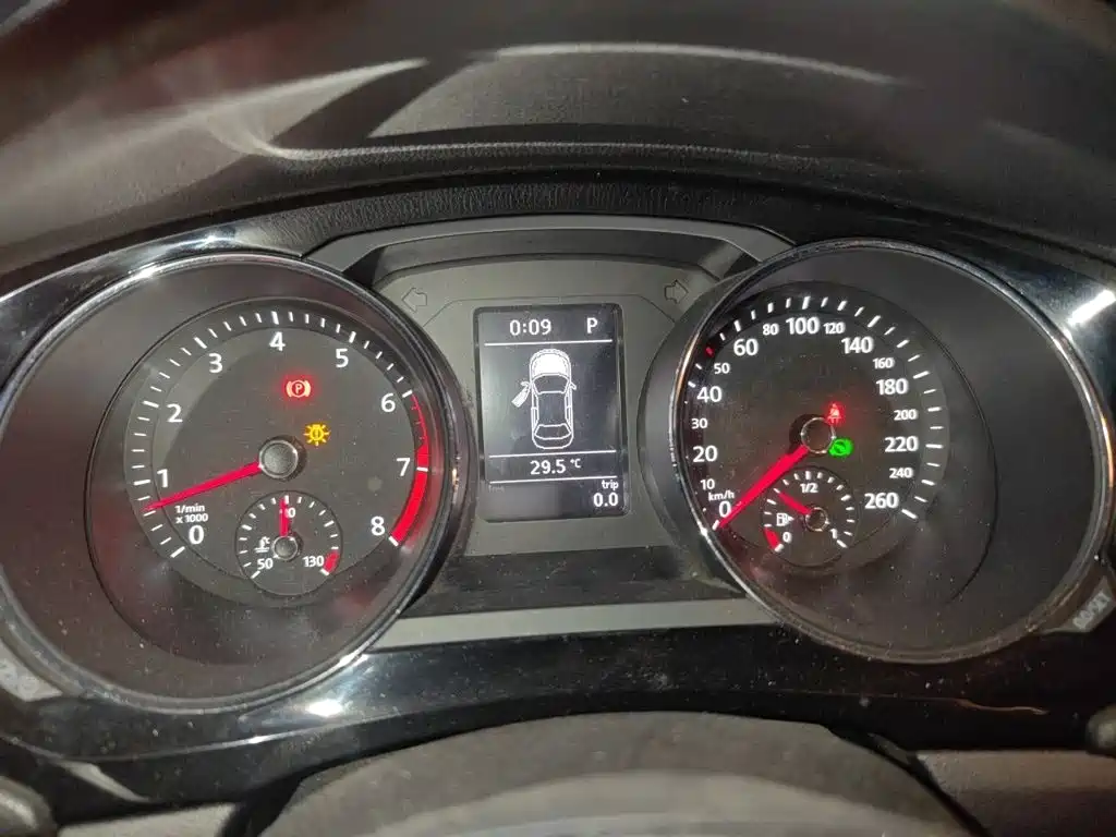 Volkswagen Sagitar — миниатюра 4