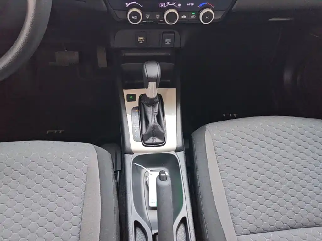 Honda Fit — миниатюра 14