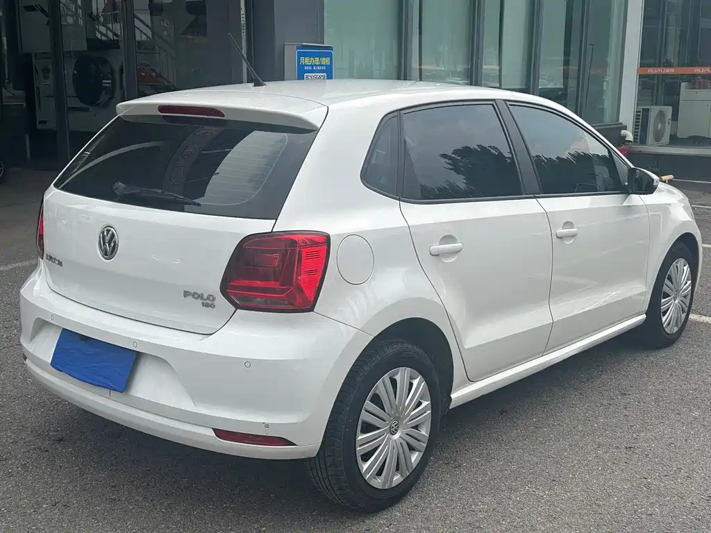 Volkswagen Polo — миниатюра 8