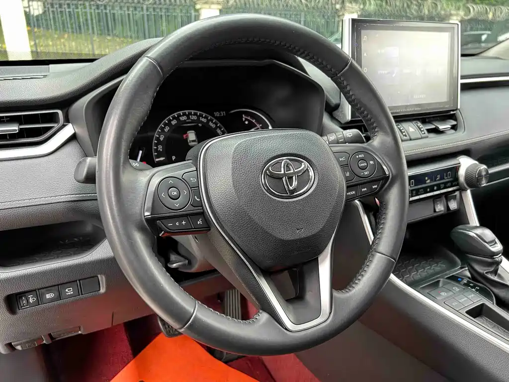 Toyota RAV4 — миниатюра 21