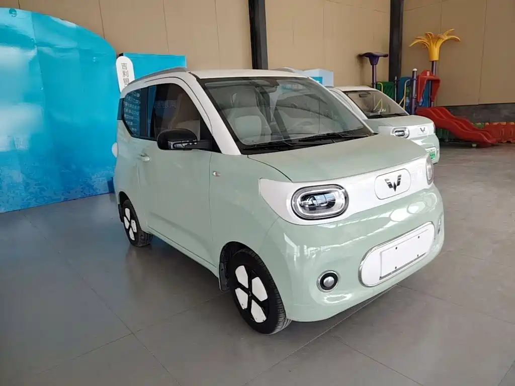 Wuling MINIEV — миниатюра 4