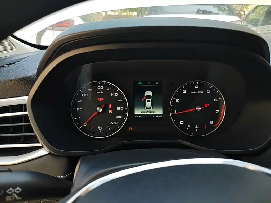 Roewe i5 — миниатюра 12