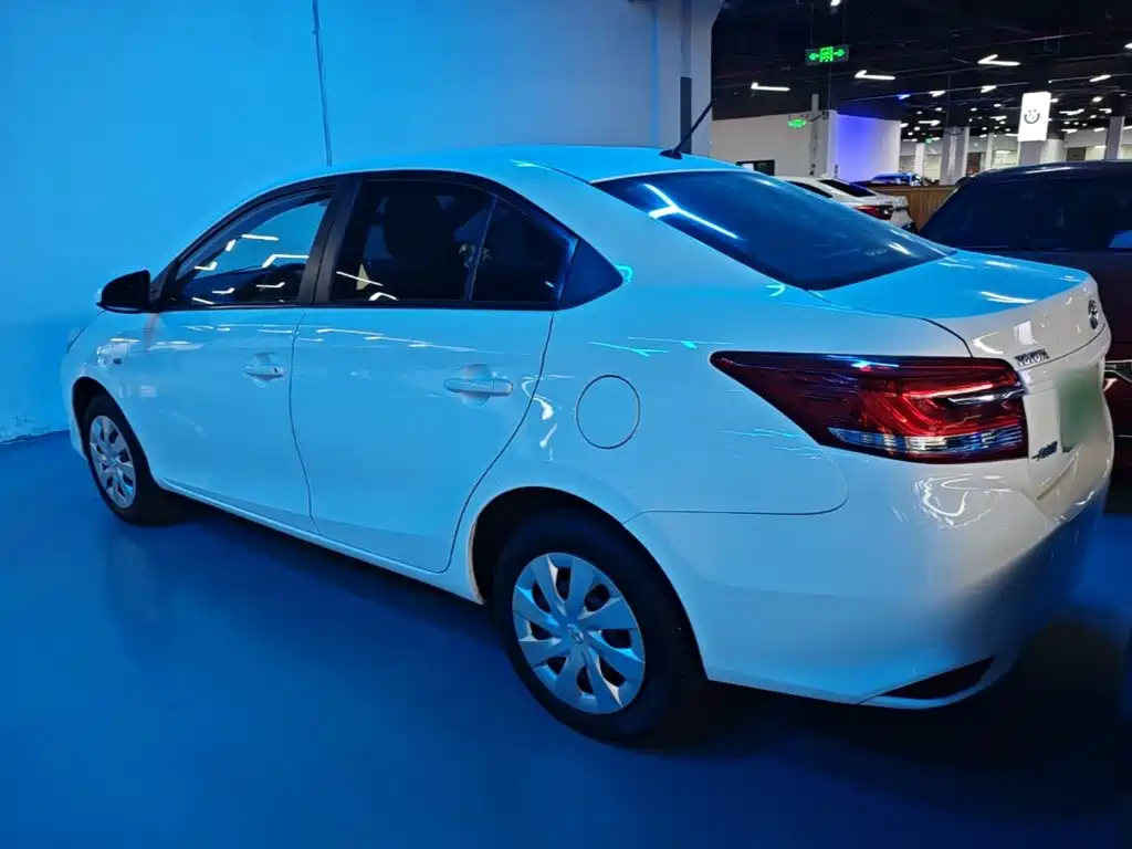Toyota Vios — миниатюра 5