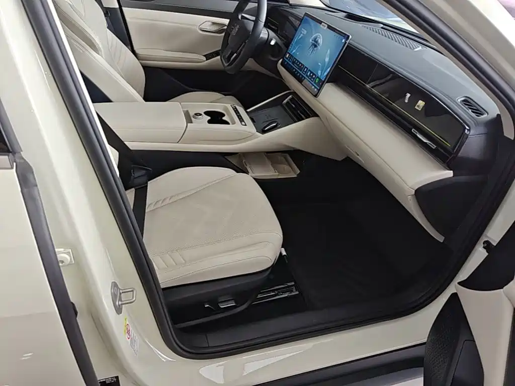 BYD Qin L — миниатюра 25