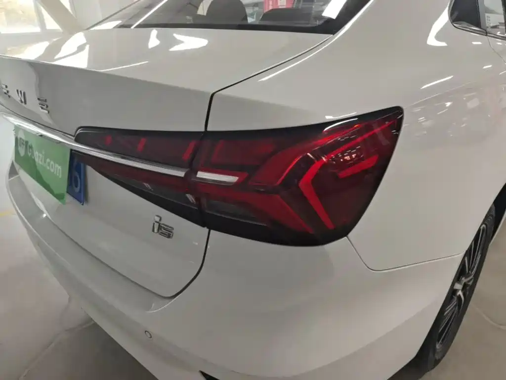 Roewe i5 — миниатюра 8