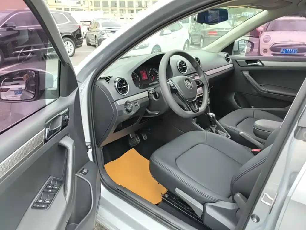 Volkswagen Jetta — миниатюра 16