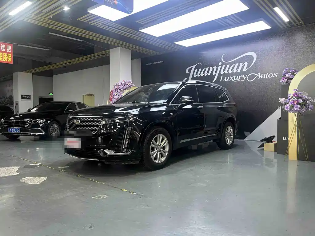 Cadillac XT6