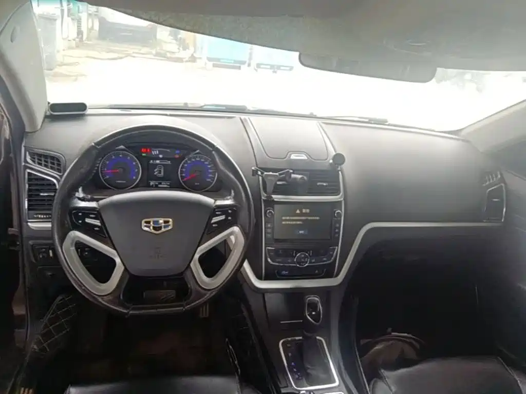 Geely Emgrand — миниатюра 10