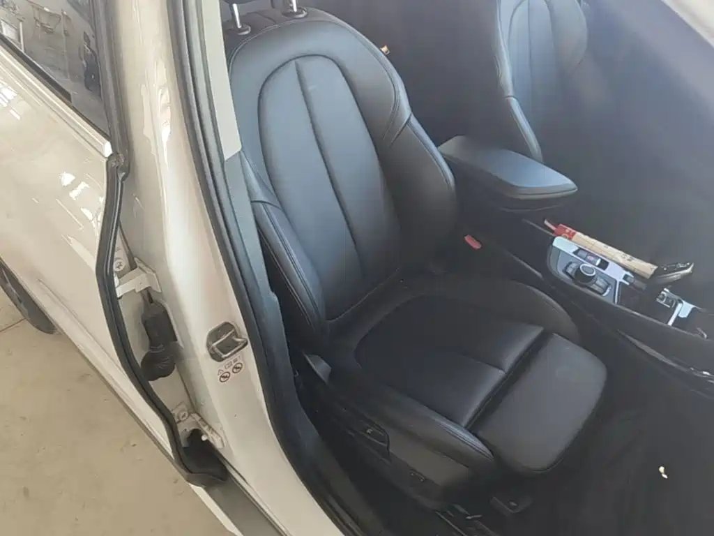 BMW X2 (Import) — миниатюра 25