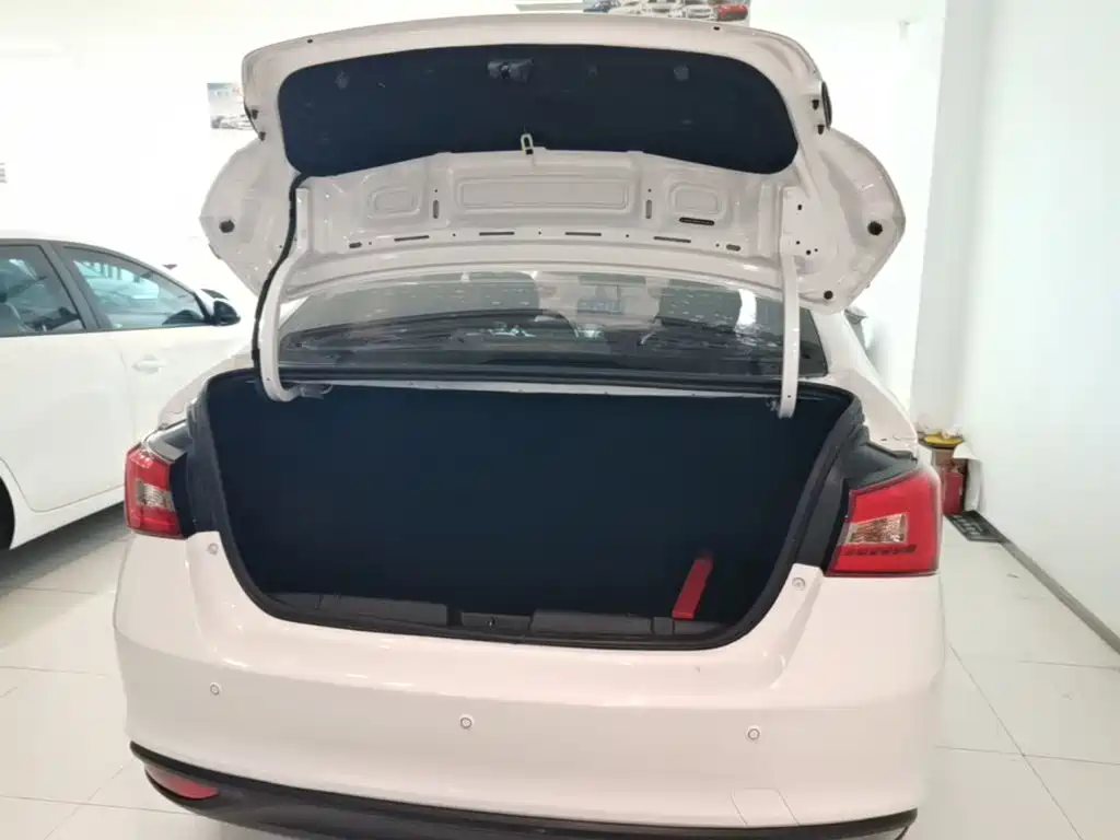 Chery Arrizo 5 — миниатюра 19