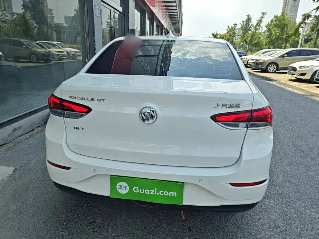 Buick Excelle — миниатюра 6