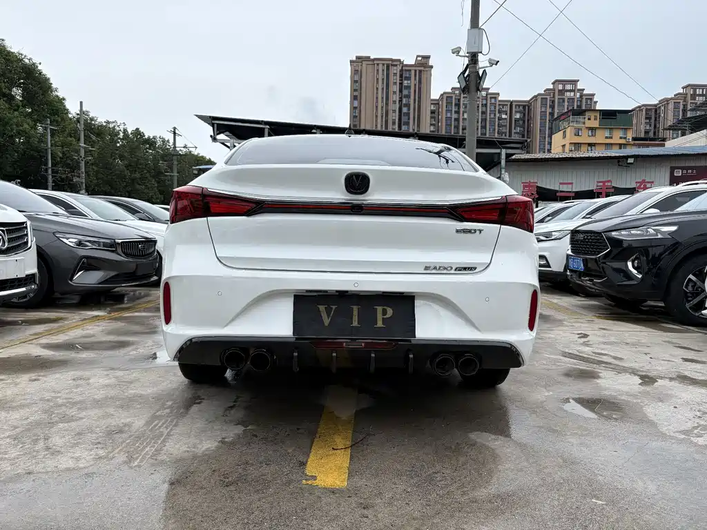 Changan Eado — миниатюра 5