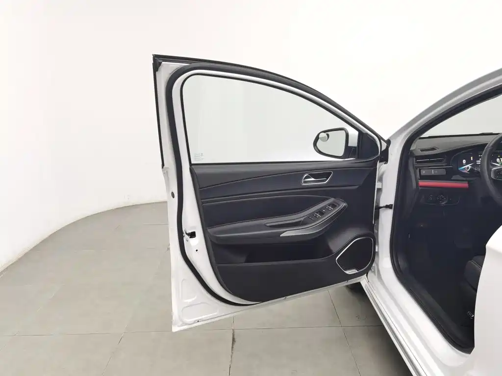 Chery Arrizo 5 PLUS — миниатюра 8