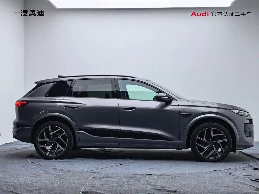 Audi Q6L e-tron — миниатюра 3