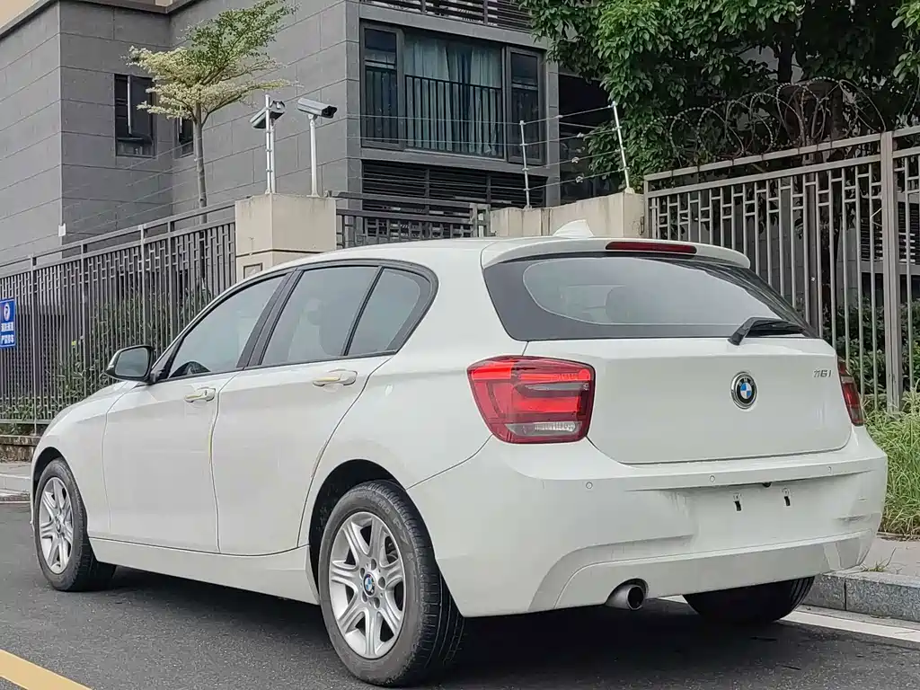 BMW 1 Series (Import) — миниатюра 3