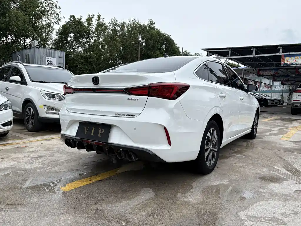 Changan Eado — миниатюра 6
