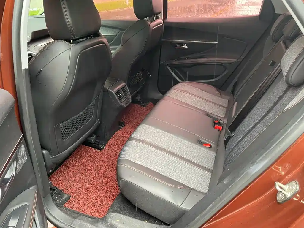 Peugeot 4008 — миниатюра 5