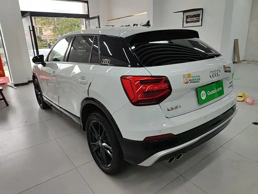 Audi Q2L — миниатюра 5