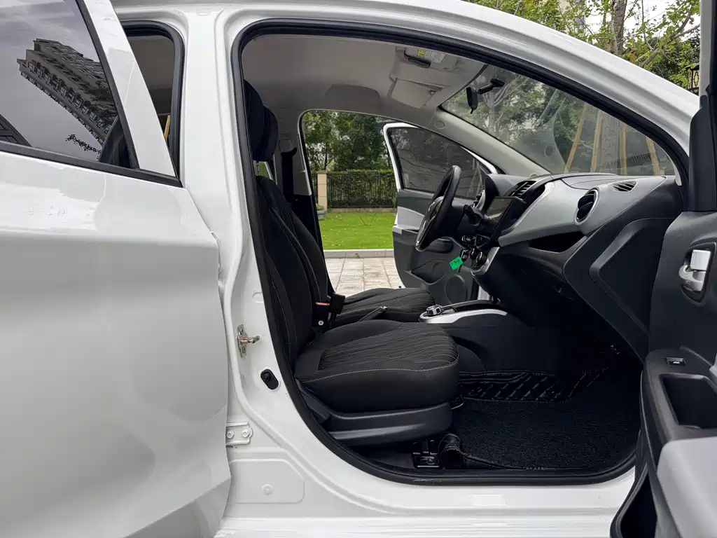 Changan Benben E-Star — миниатюра 10