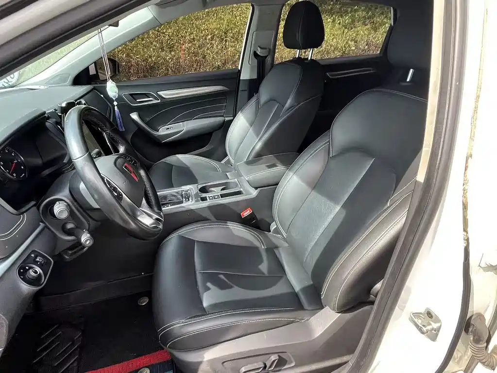 Roewe Roewe i6 Classic — миниатюра 10