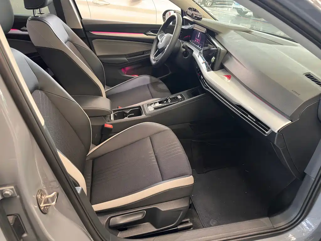 Volkswagen Golf — миниатюра 11