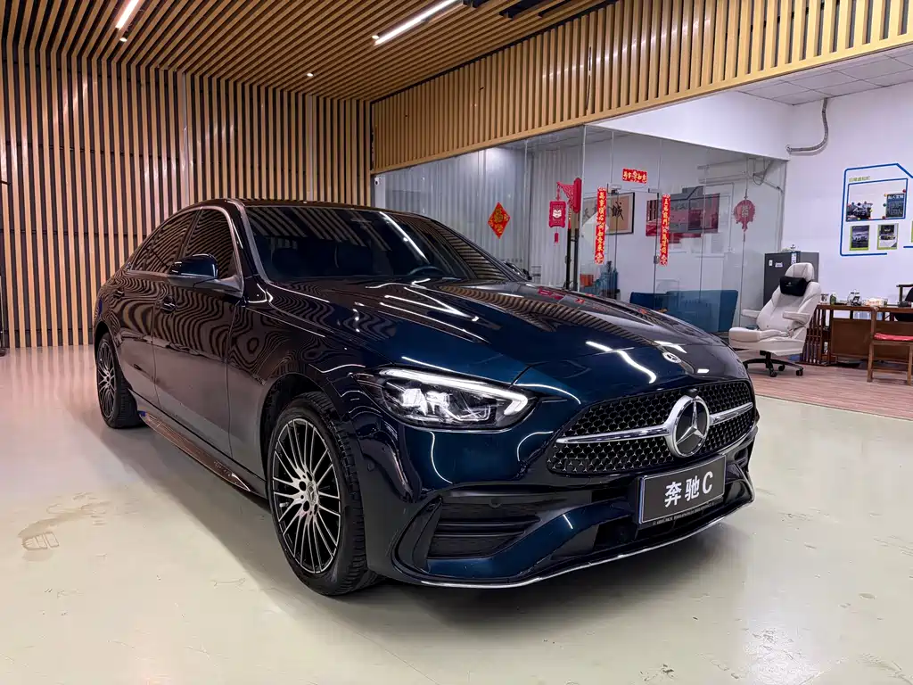 Mercedes-Benz C-Class — миниатюра 3