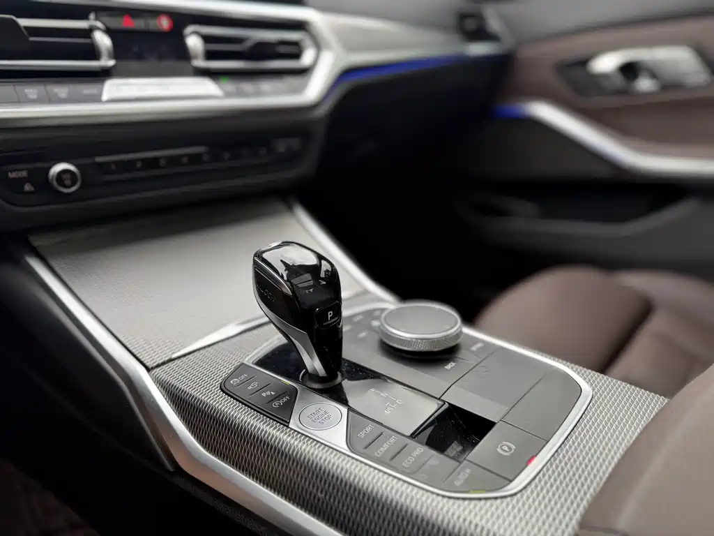 BMW 3 Series — миниатюра 17