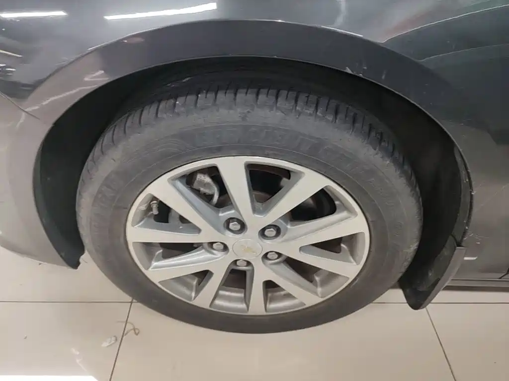 Chevrolet Malibu — миниатюра 23