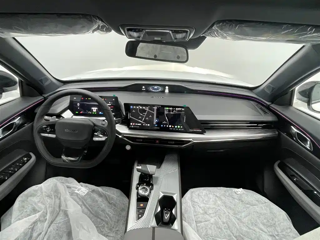 CHANGAN CHANGAN AUCHAN Z6 NEW ENERGY