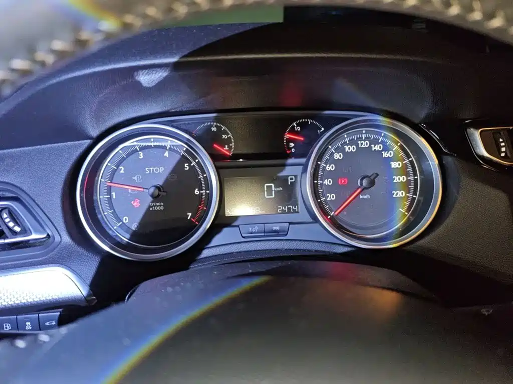 Peugeot 408 — миниатюра 8