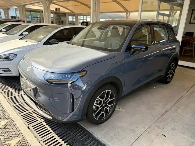 Leapmotor A10
