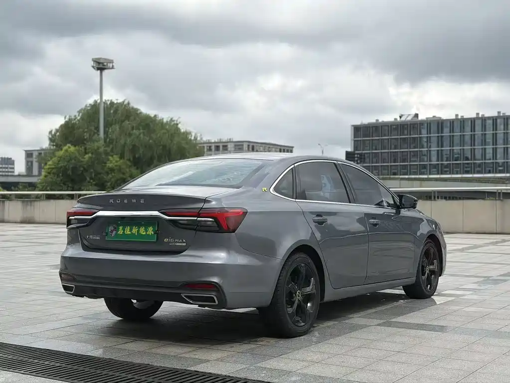 Roewe i6 MAX New Energy — миниатюра 17