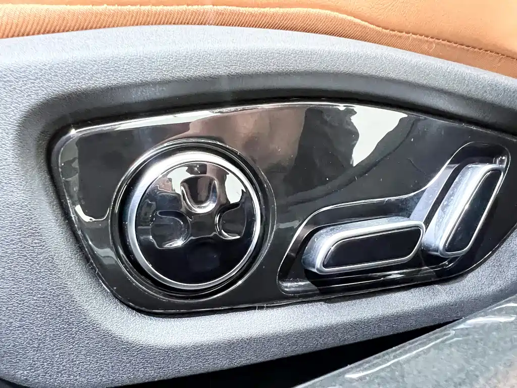 BYD Han — миниатюра 19