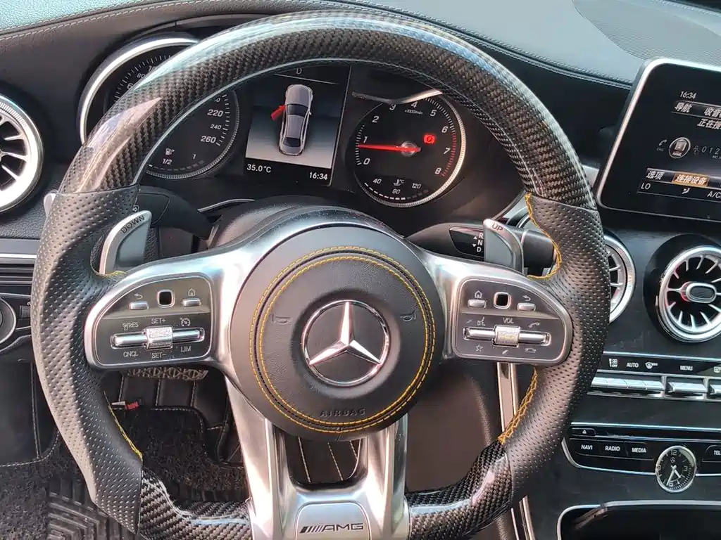 Mercedes-Benz C-Class — миниатюра 12