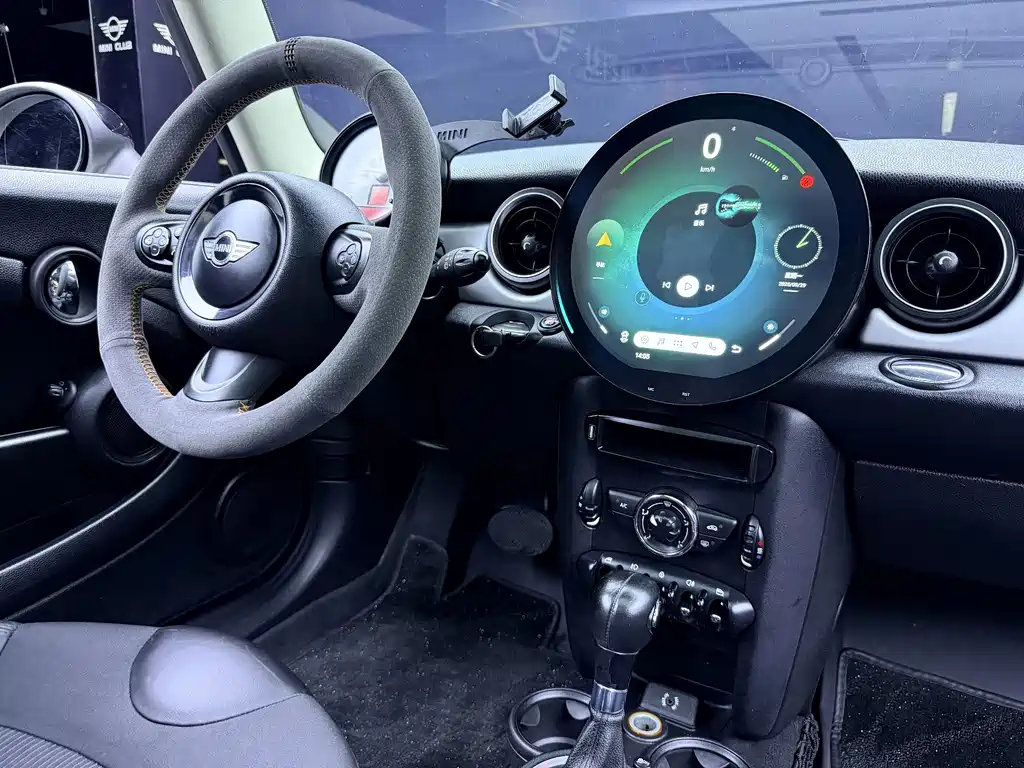 MINI Mini Clubman — миниатюра 10