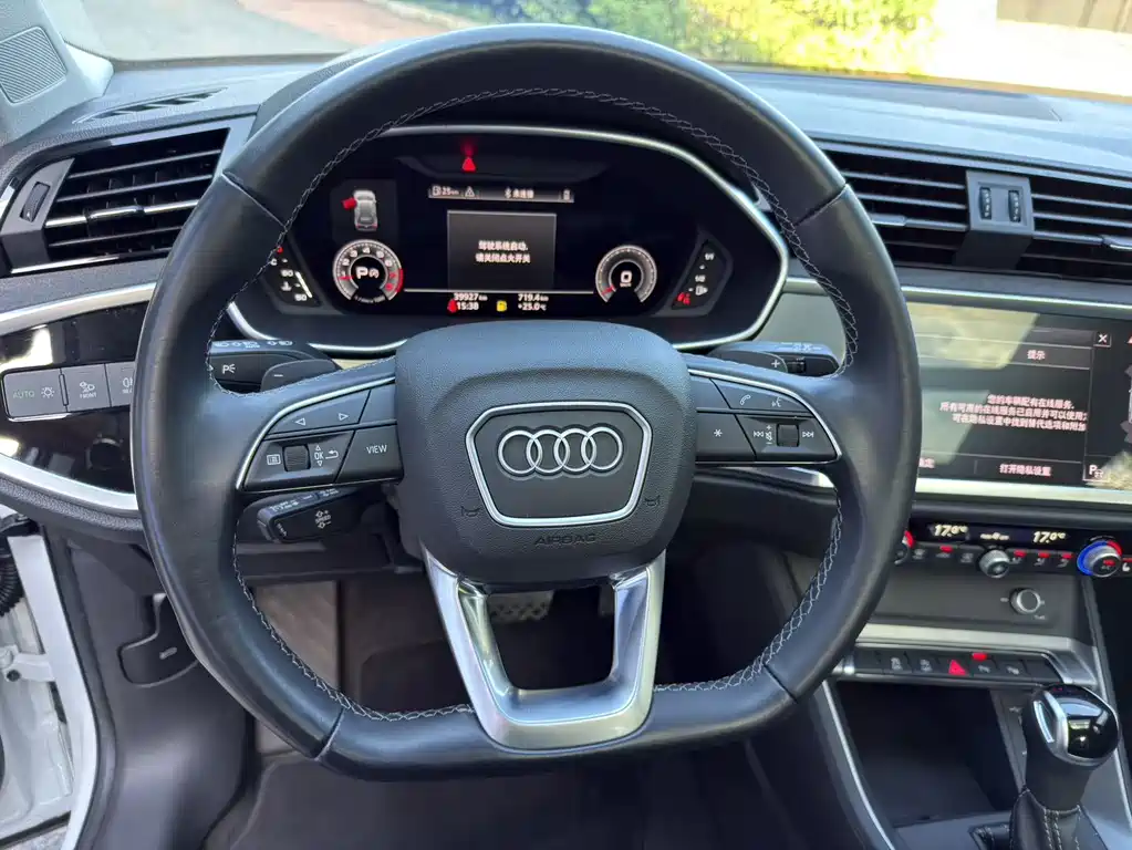 Audi Q3 — миниатюра 5