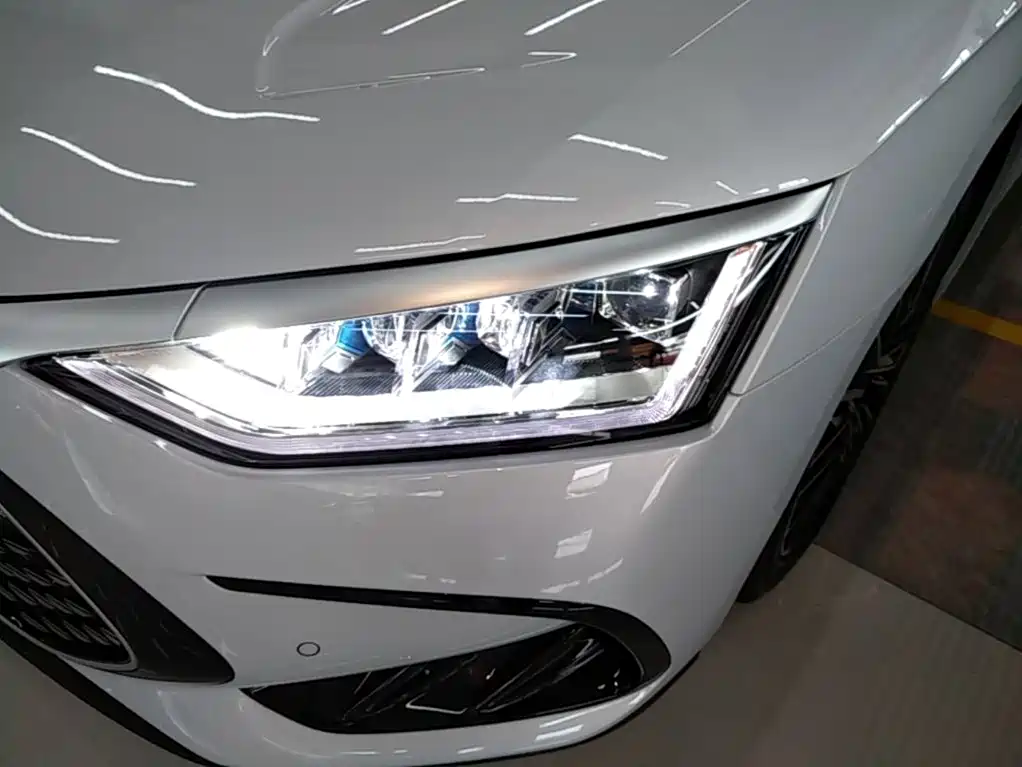 BYD Han — миниатюра 24
