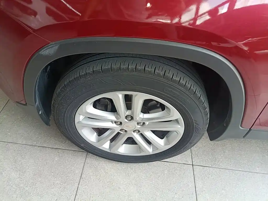 Chevrolet Trax — миниатюра 23