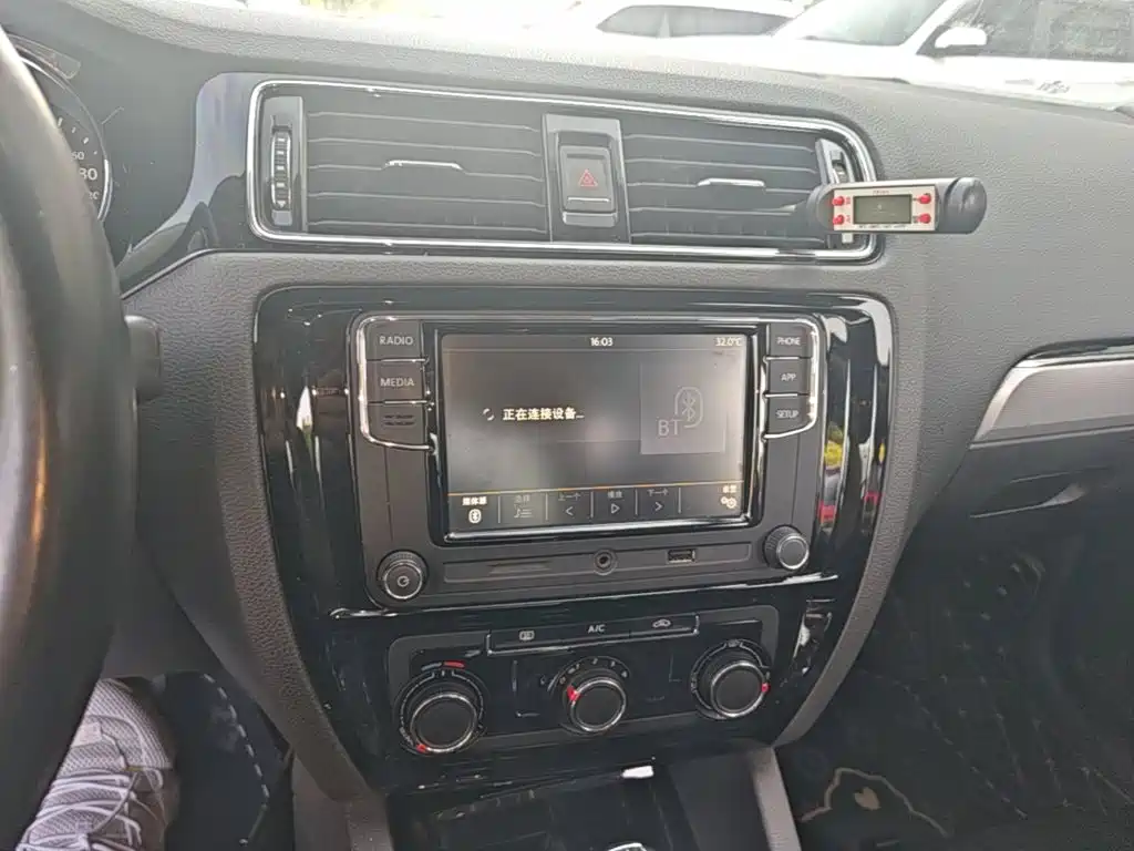 Volkswagen Sagitar — миниатюра 13