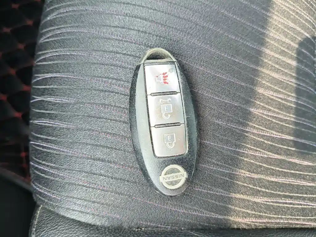 Nissan Tiida — миниатюра 9