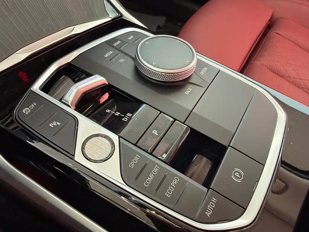 BMW i3 — миниатюра 8
