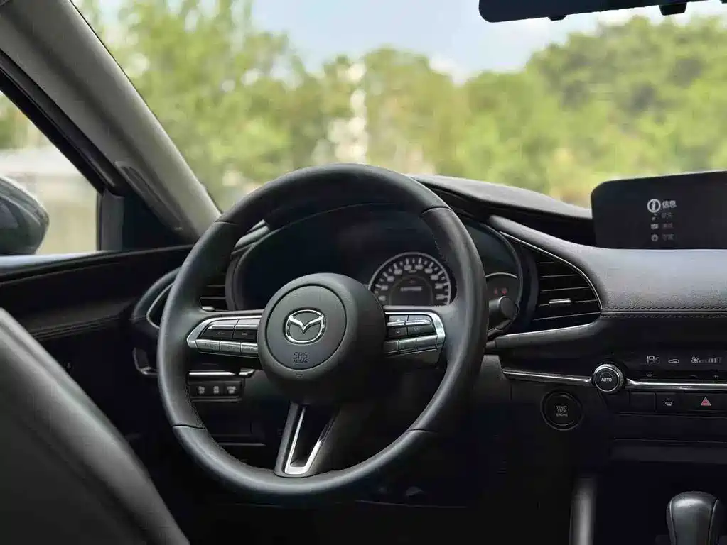 Mazda 3 Axela — миниатюра 6