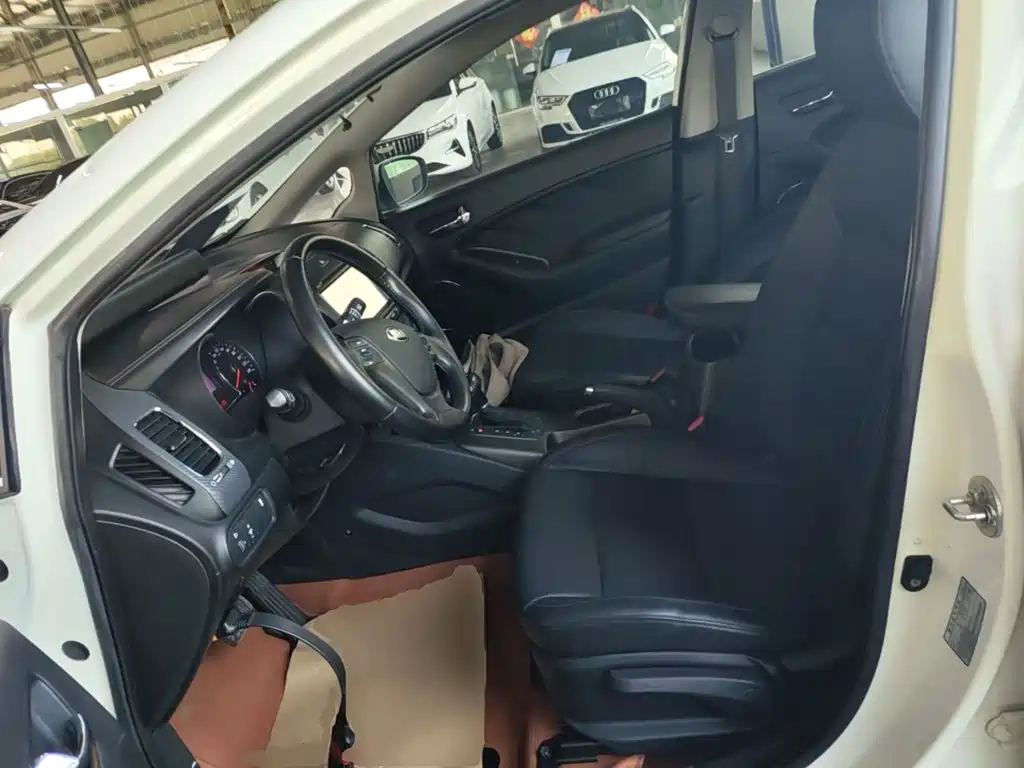 Kia K3 — миниатюра 15