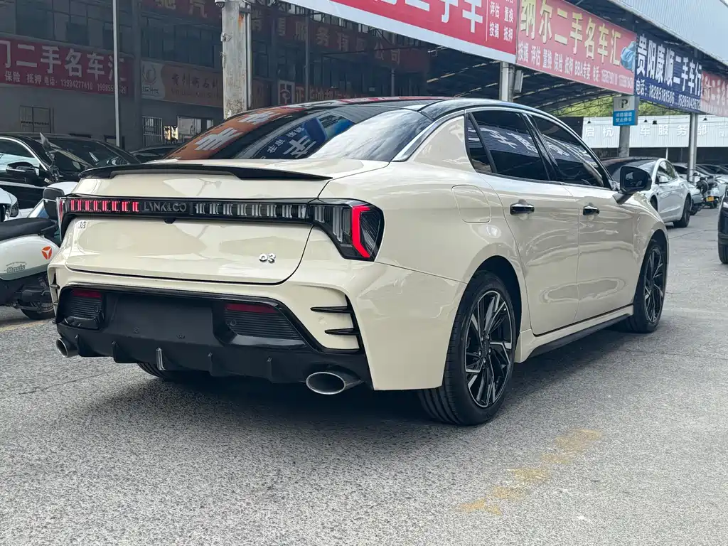Lynk & Co 03 — миниатюра 4