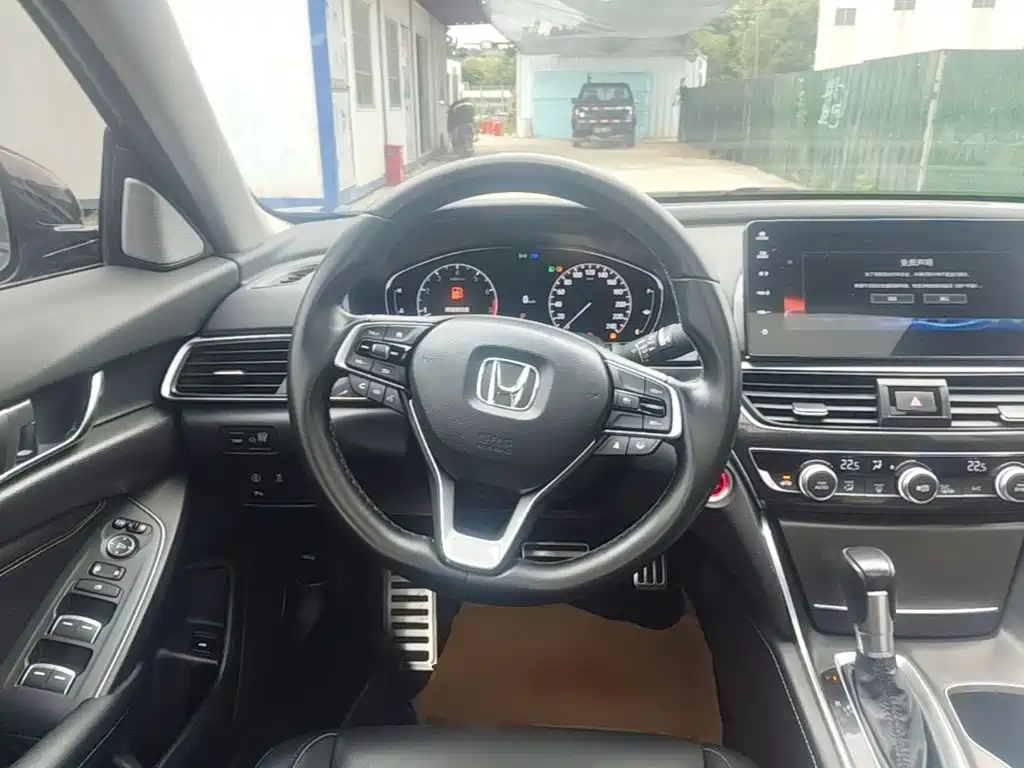 Honda Accord — миниатюра 11