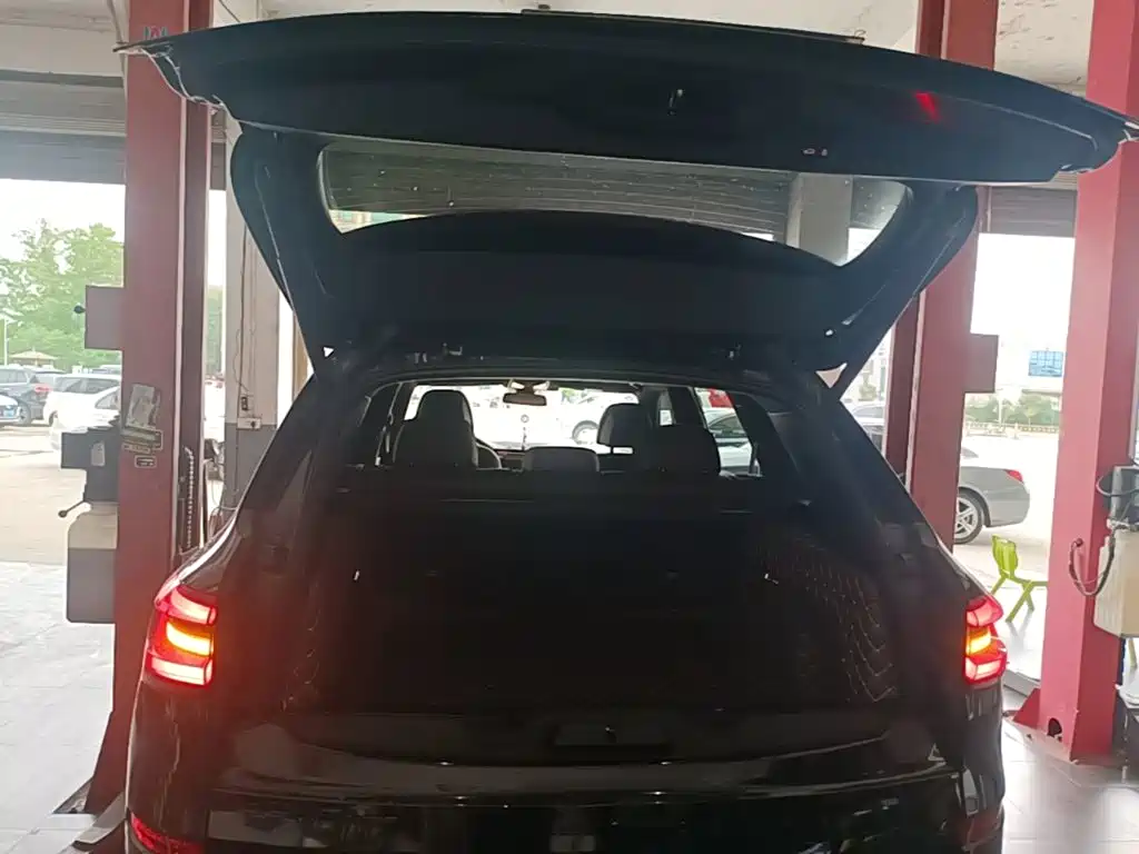 BMW X5 — миниатюра 19