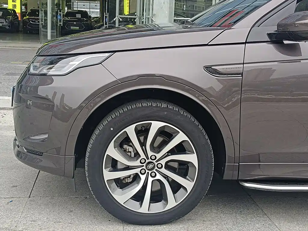 Land Rover Discovery Sport 2022 249PS R-Dynamic S 5 мест