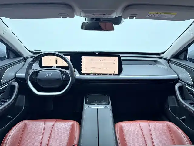XPeng P7 — миниатюра 9